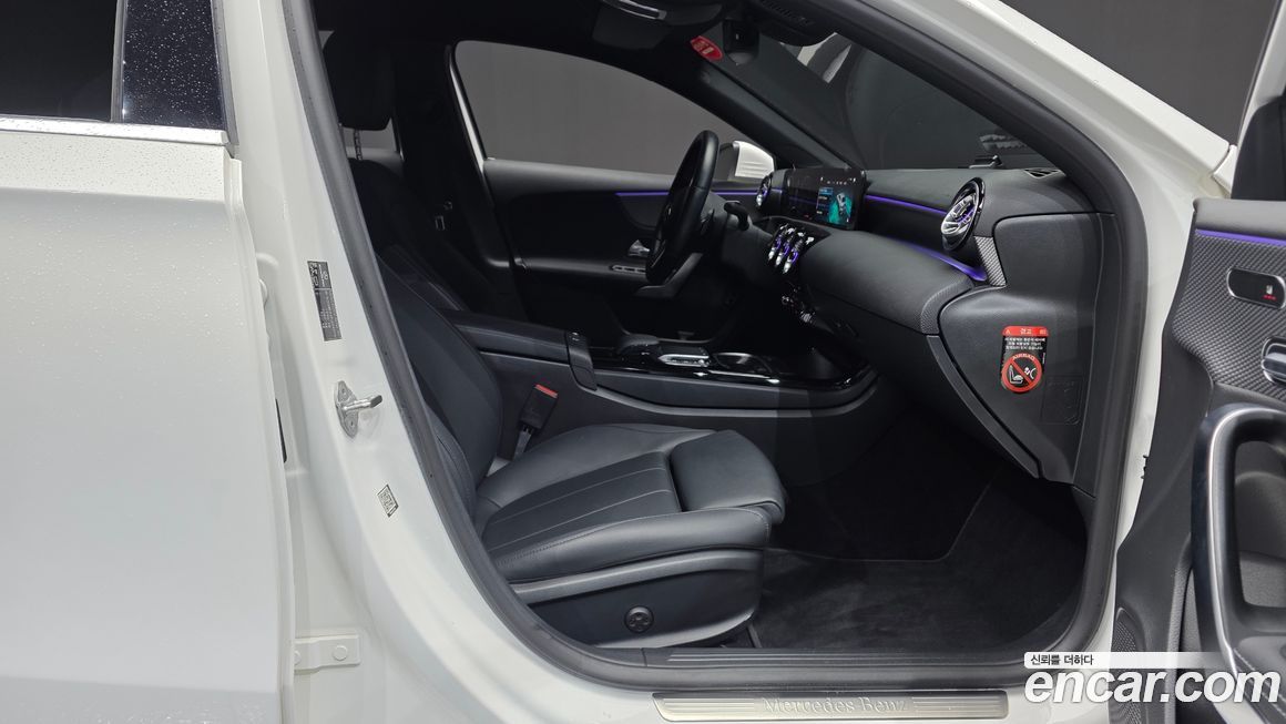 Mercedes-Benz A-Class 2023