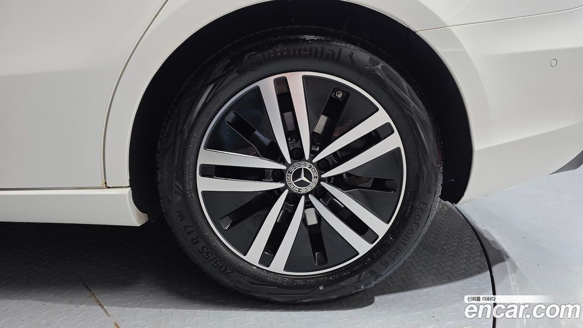 Mercedes-Benz A-Class 2023