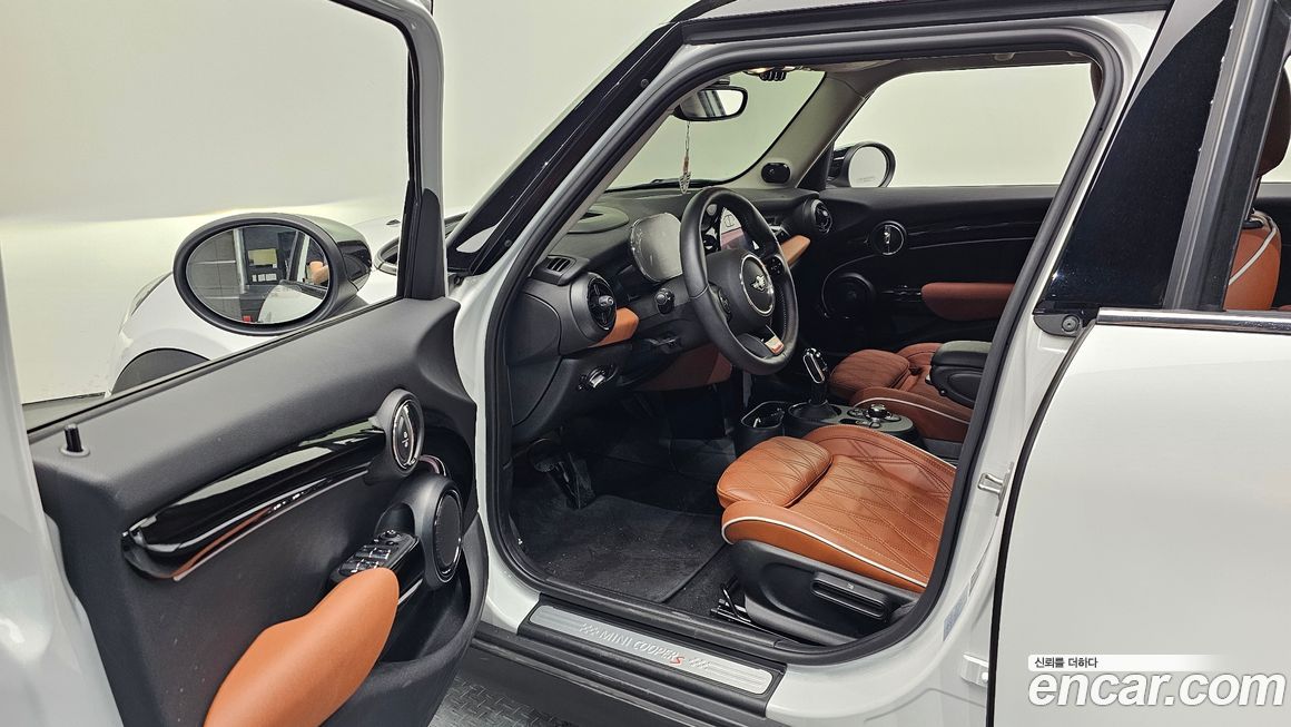 Mini Cooper 2024