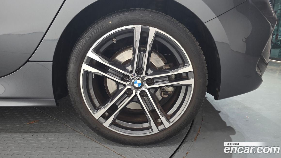 BMW 1-Series 2021