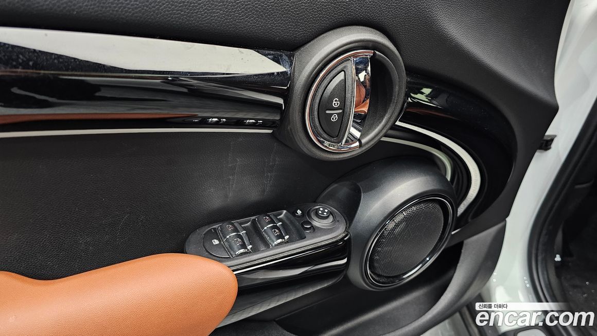 Mini Cooper 2024