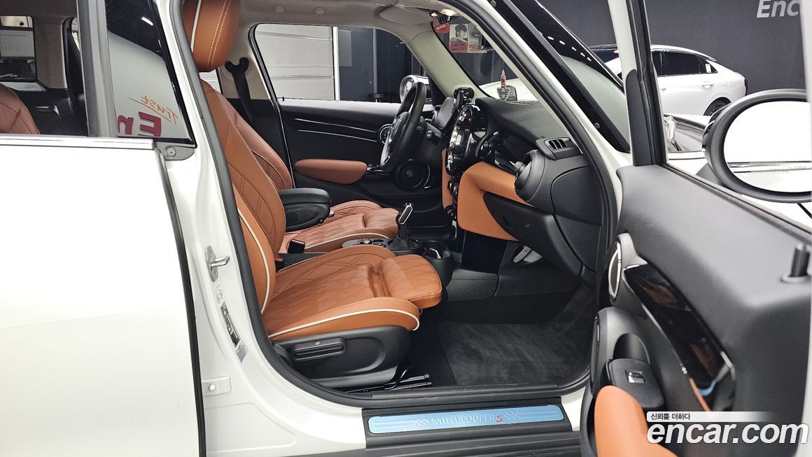 Mini Cooper 2024
