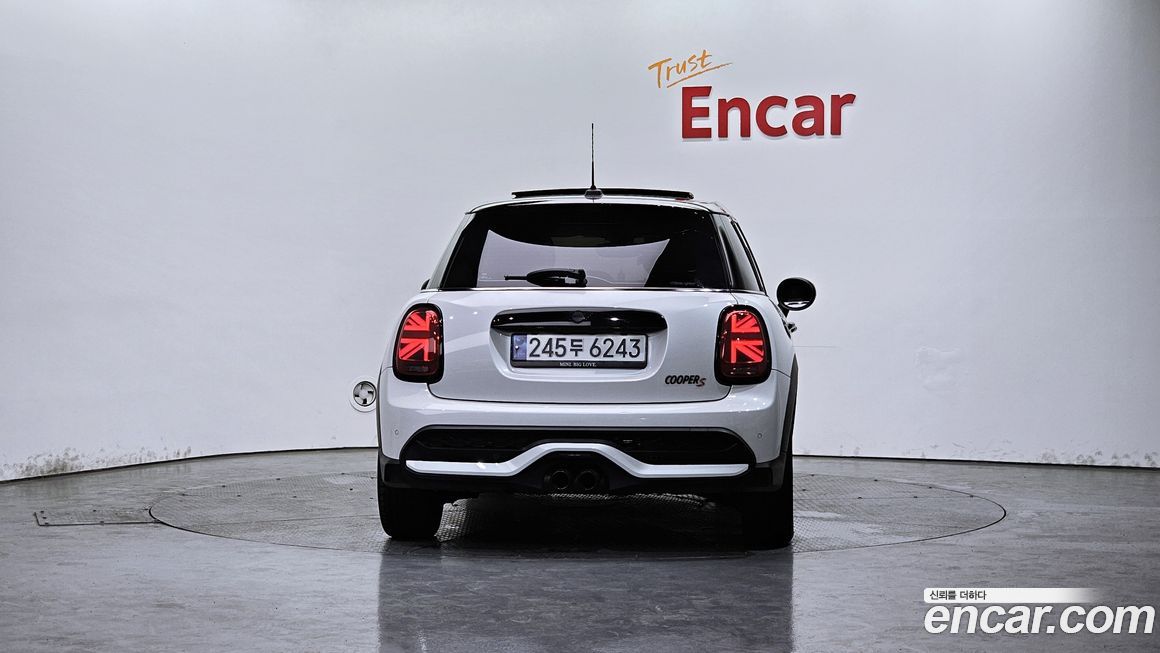 Mini Cooper 2024