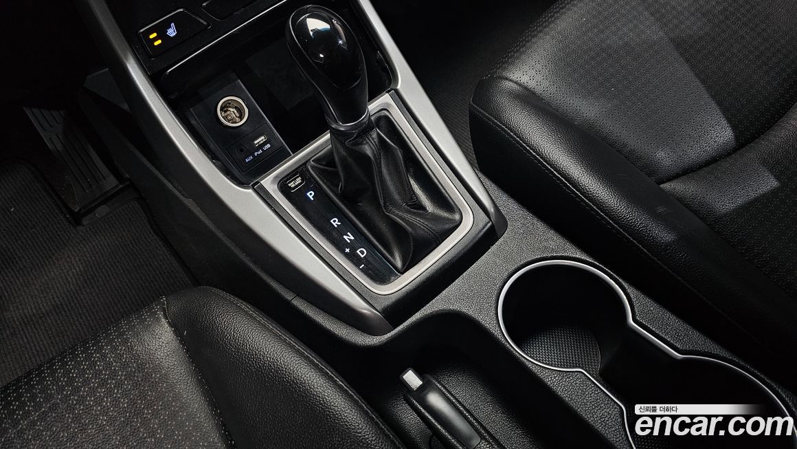 Hyundai AVANTE 2016