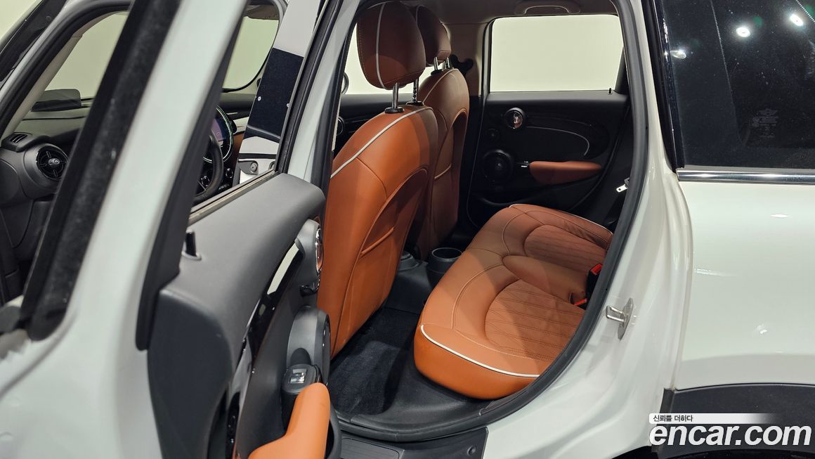 Mini Cooper 2024