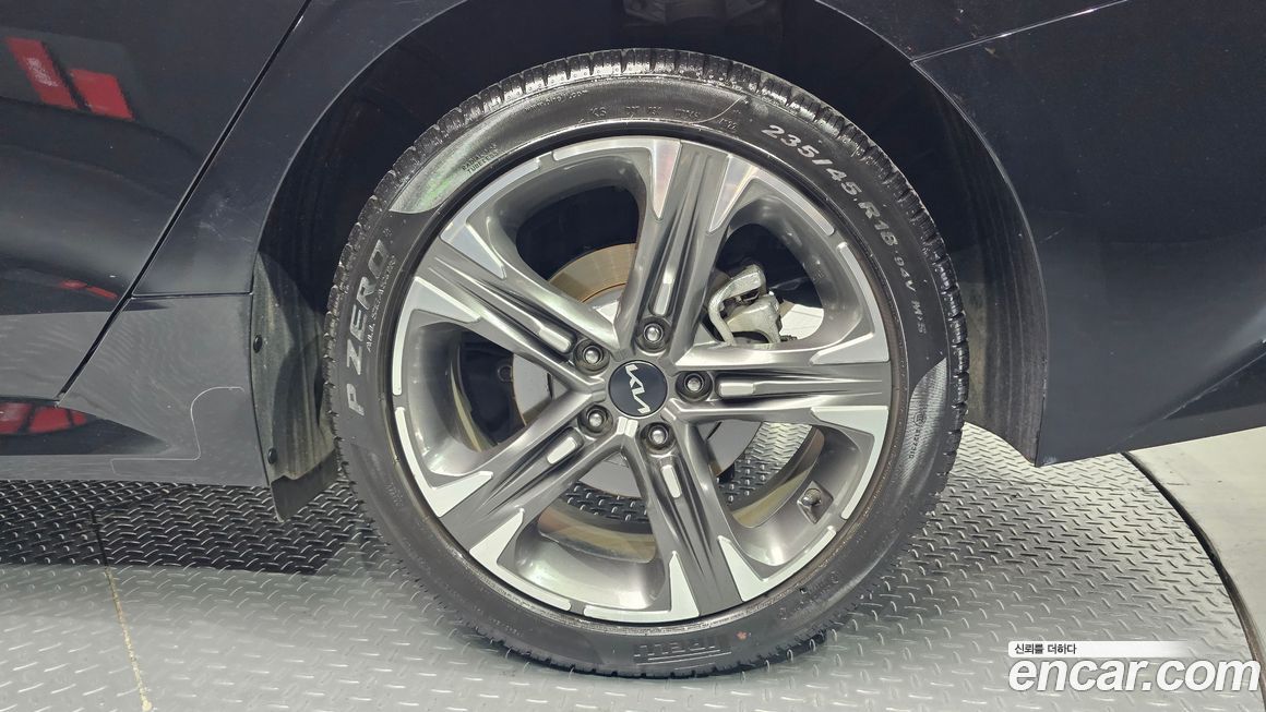 Kia K5 2023