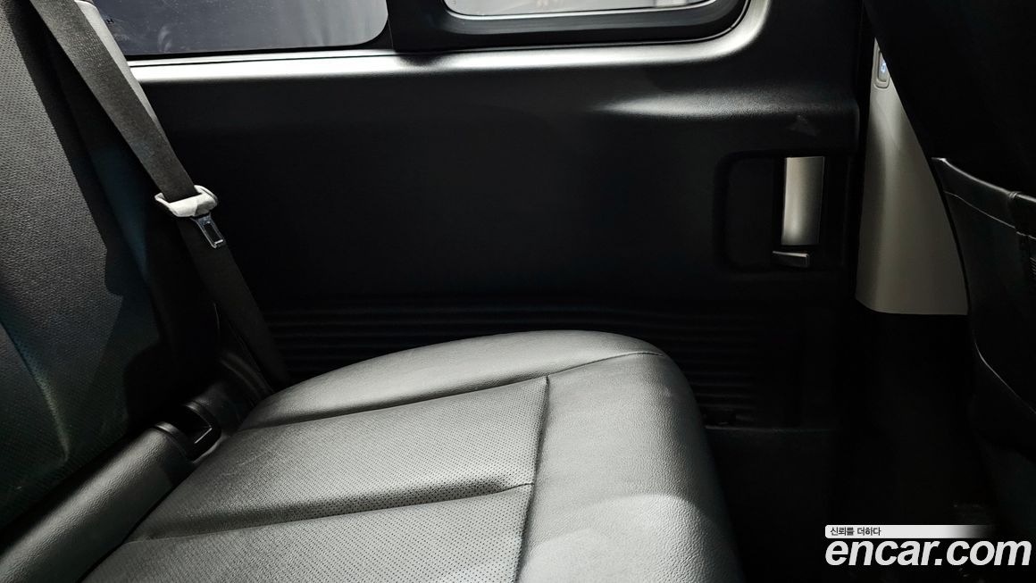 Hyundai Staria 2024