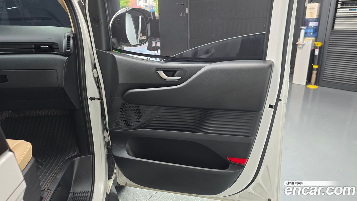 Hyundai Staria 2023