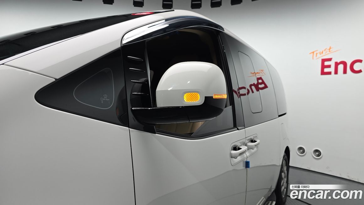 Hyundai Staria 2023
