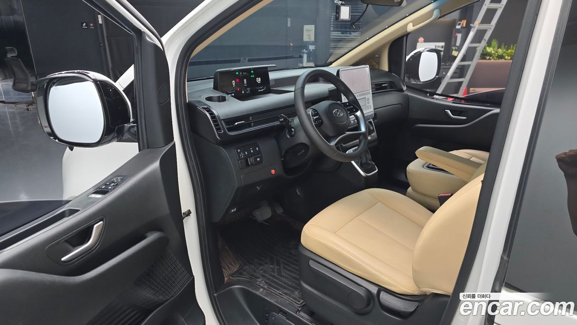Hyundai Staria 2023