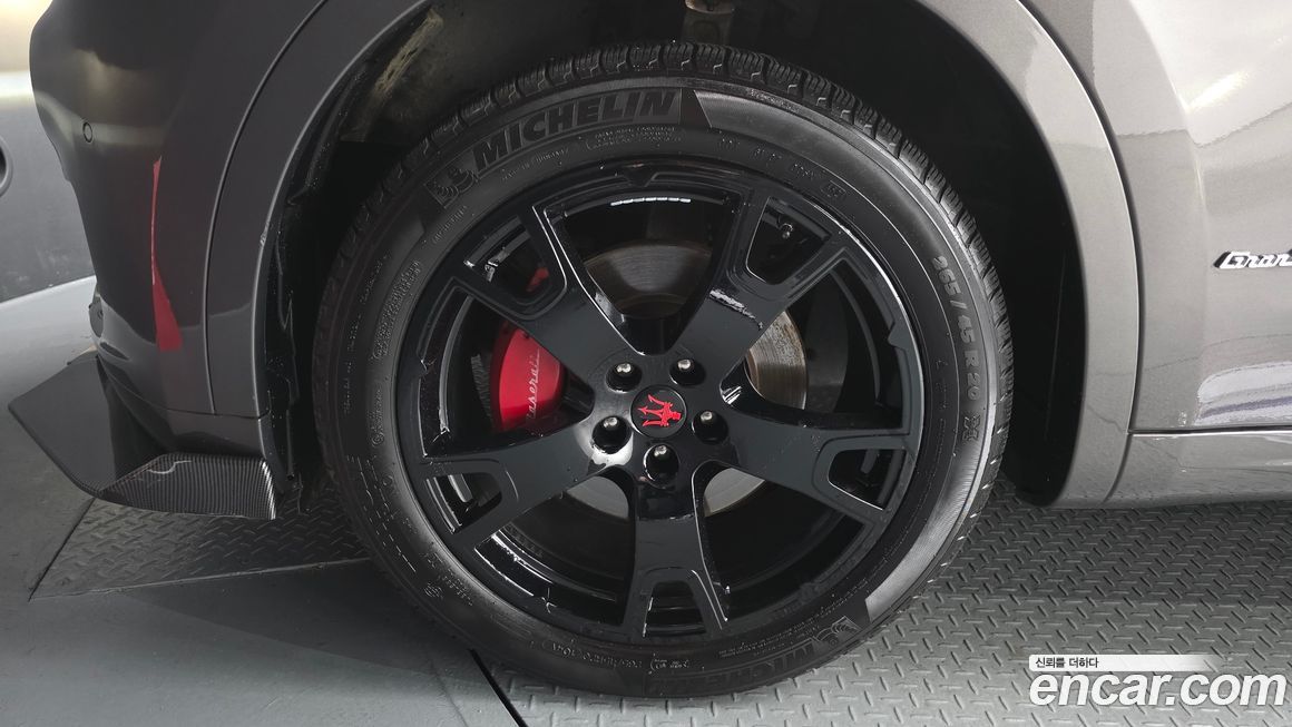 Maserati Levante 2017
