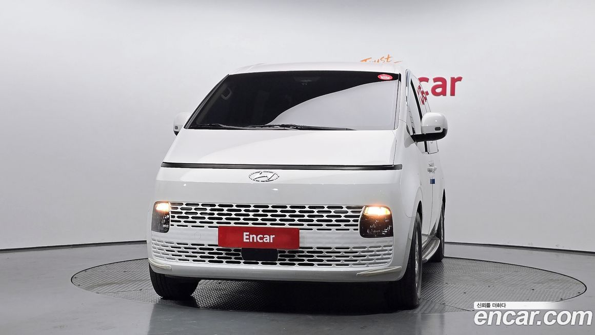 Hyundai Staria 2023