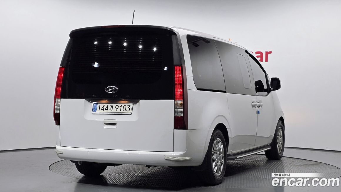 Hyundai Staria 2023