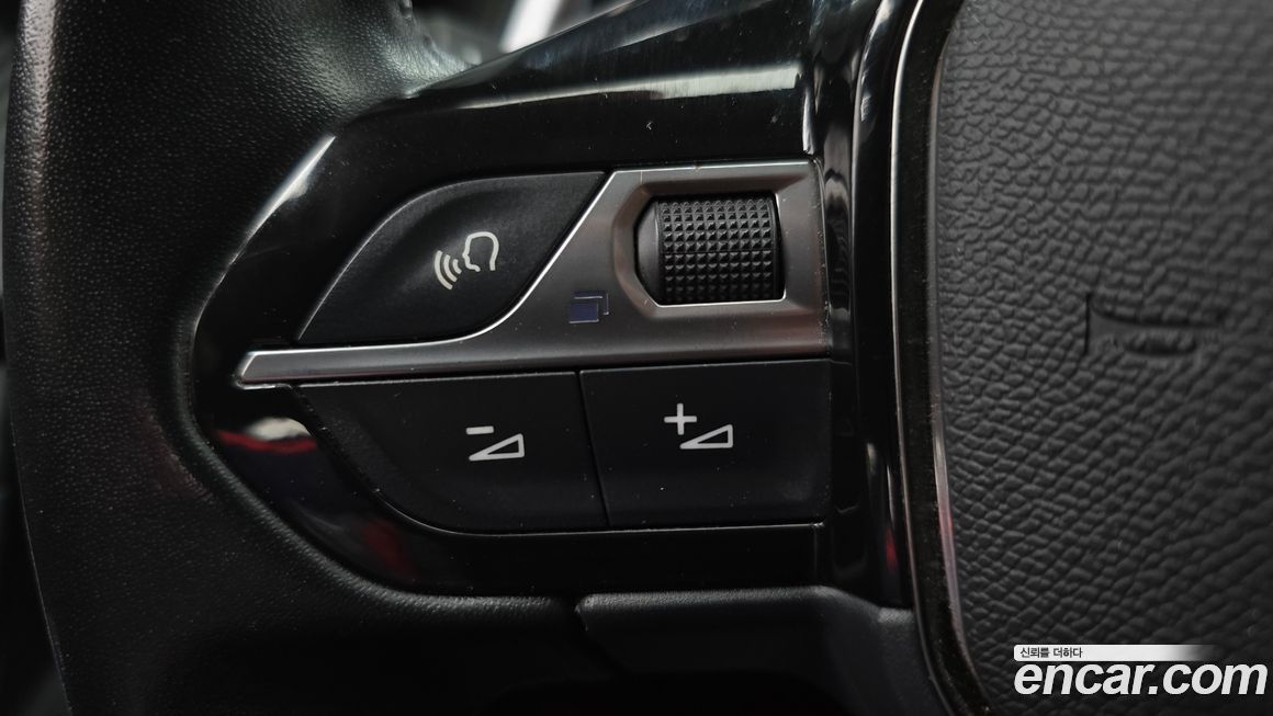 Peugeot 2008 2021