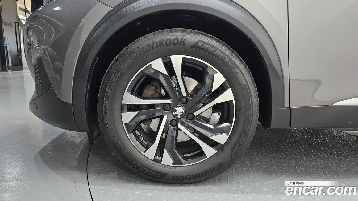 Peugeot 2008 2021