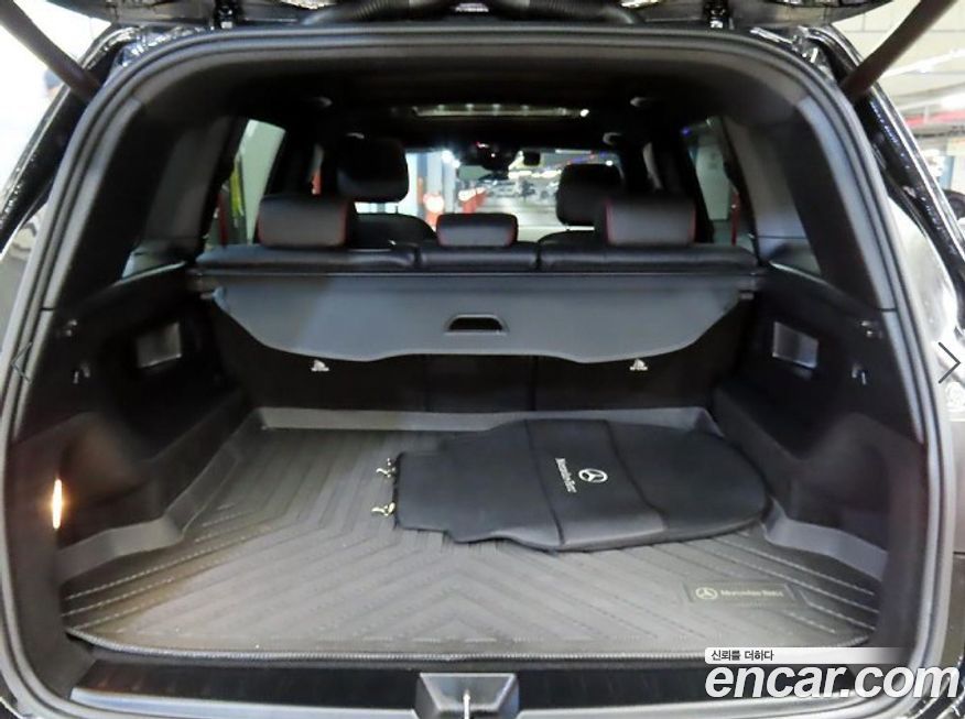 Mercedes-Benz GLB-Class 2021