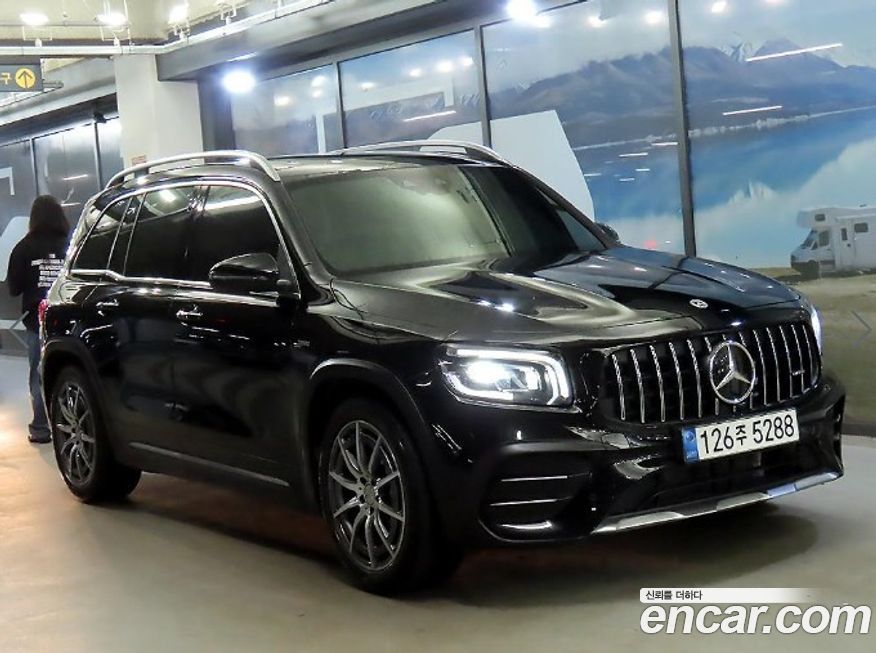 Mercedes-Benz GLB-Class 2021