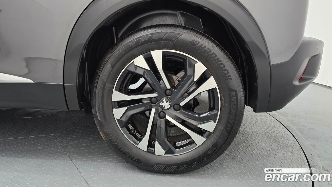 Peugeot 2008 2021