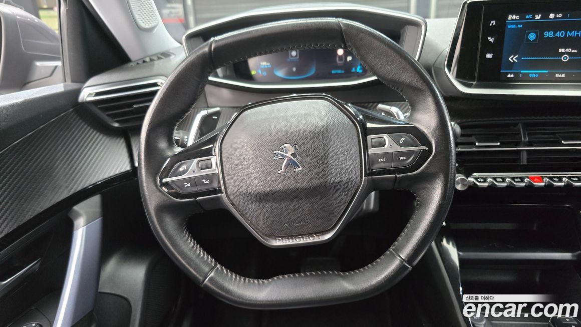 Peugeot 2008 2021