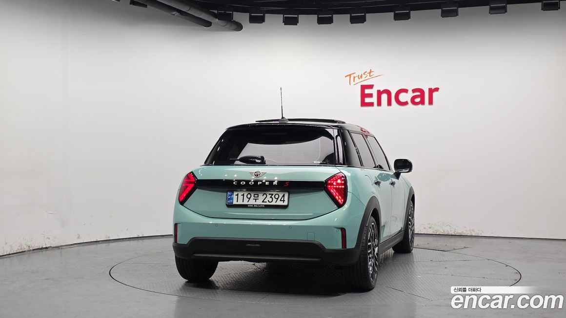 Mini Cooper 2025