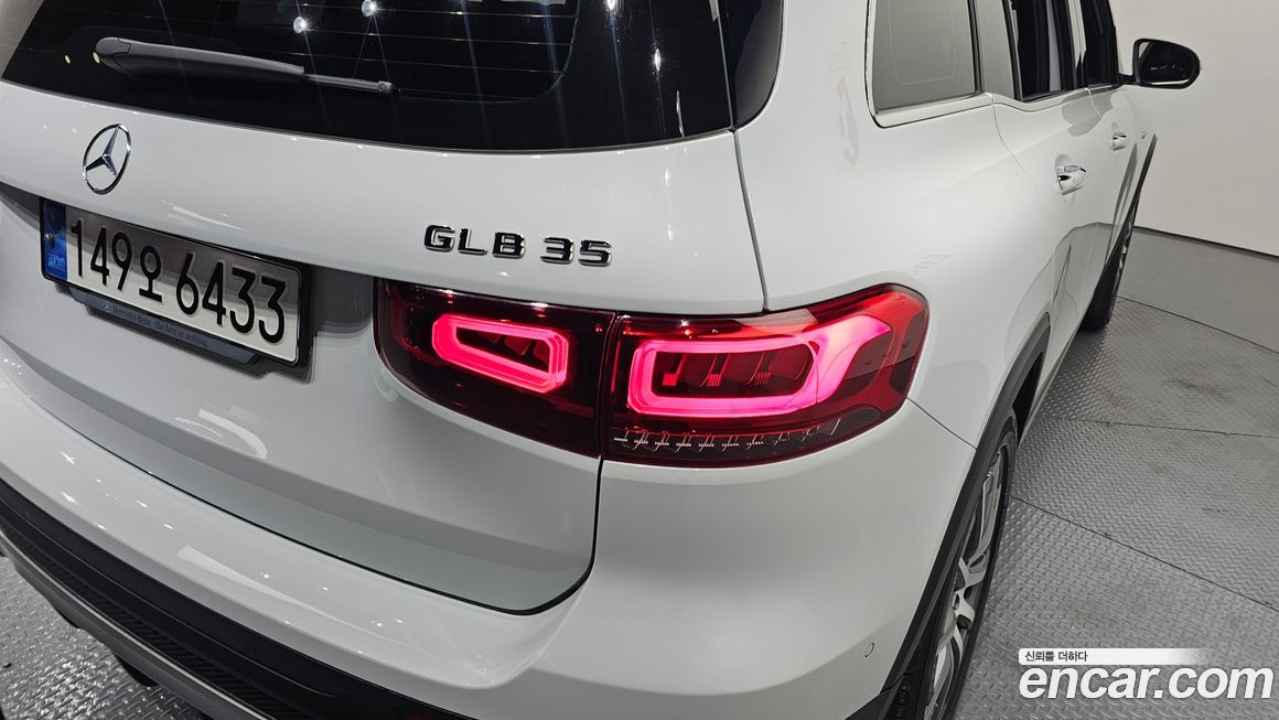Mercedes-Benz GLB-Class 2022
