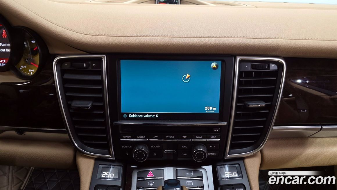 Porsche Panamera 2014