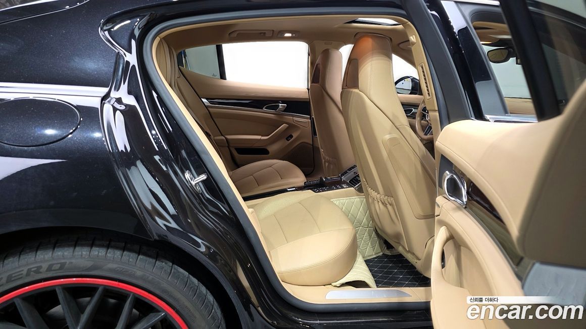 Porsche Panamera 2014
