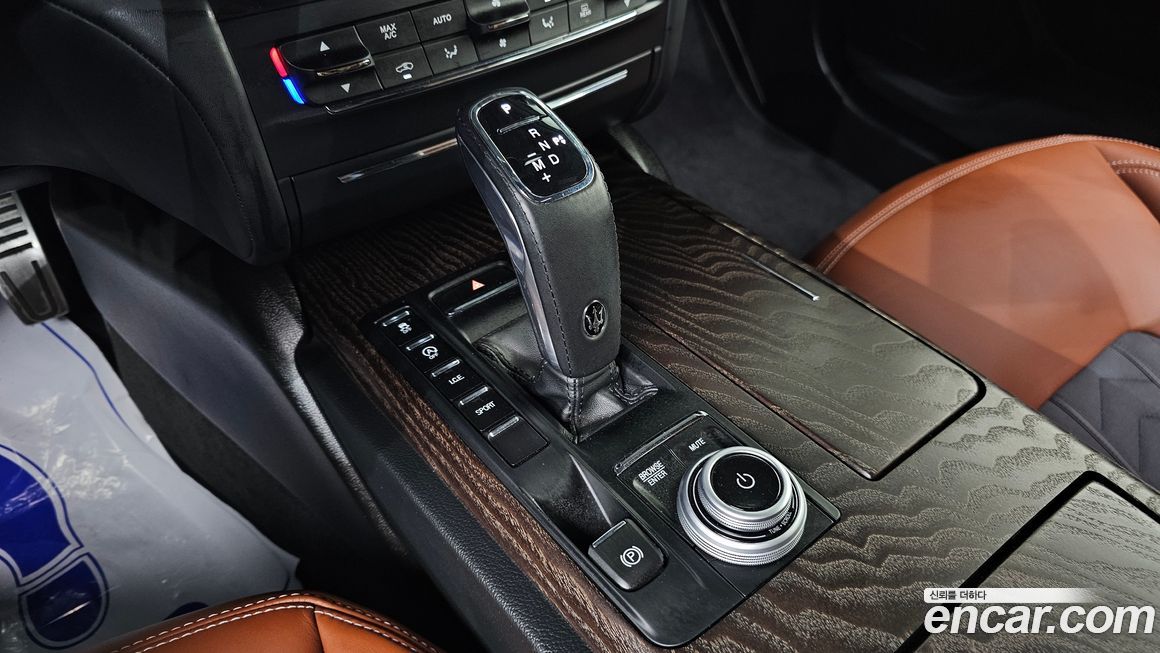 Maserati Ghibli 2021