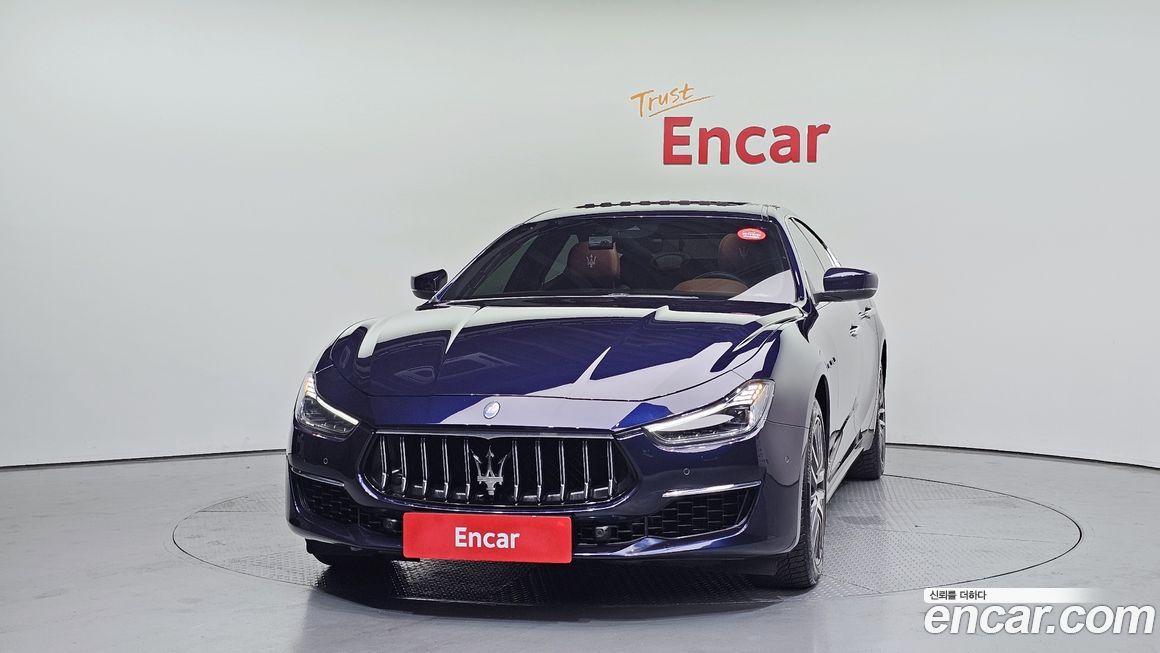 Maserati Ghibli 2021
