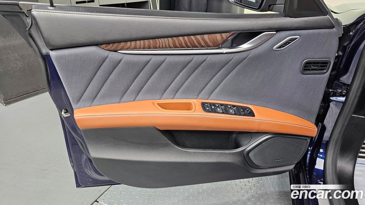 Maserati Ghibli 2021