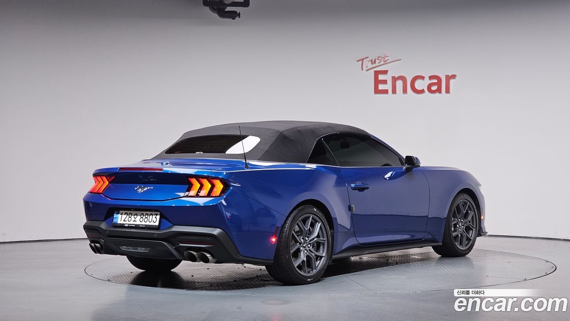 Ford Mustang 2024
