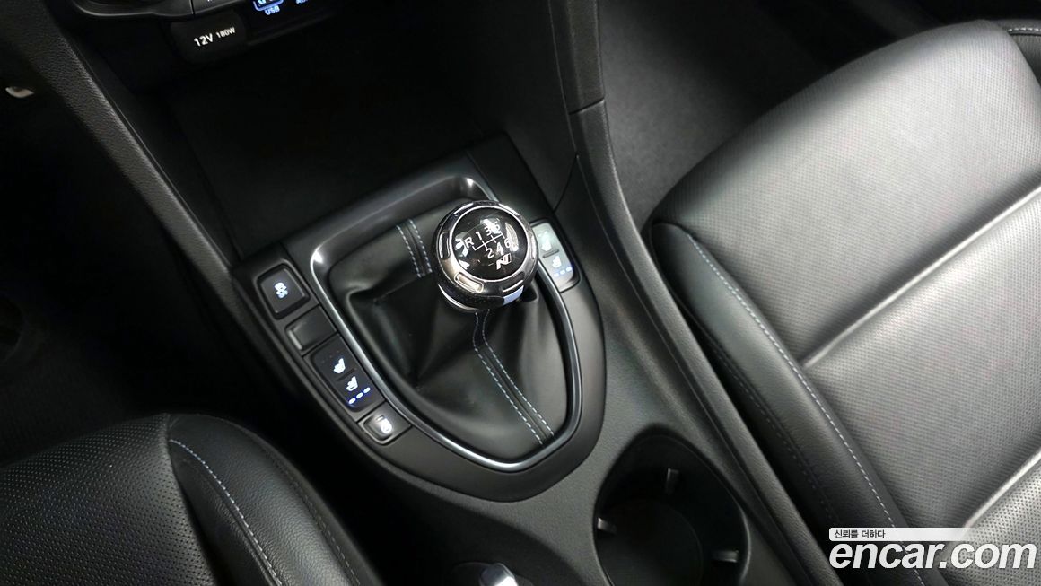 Hyundai Veloster 2019