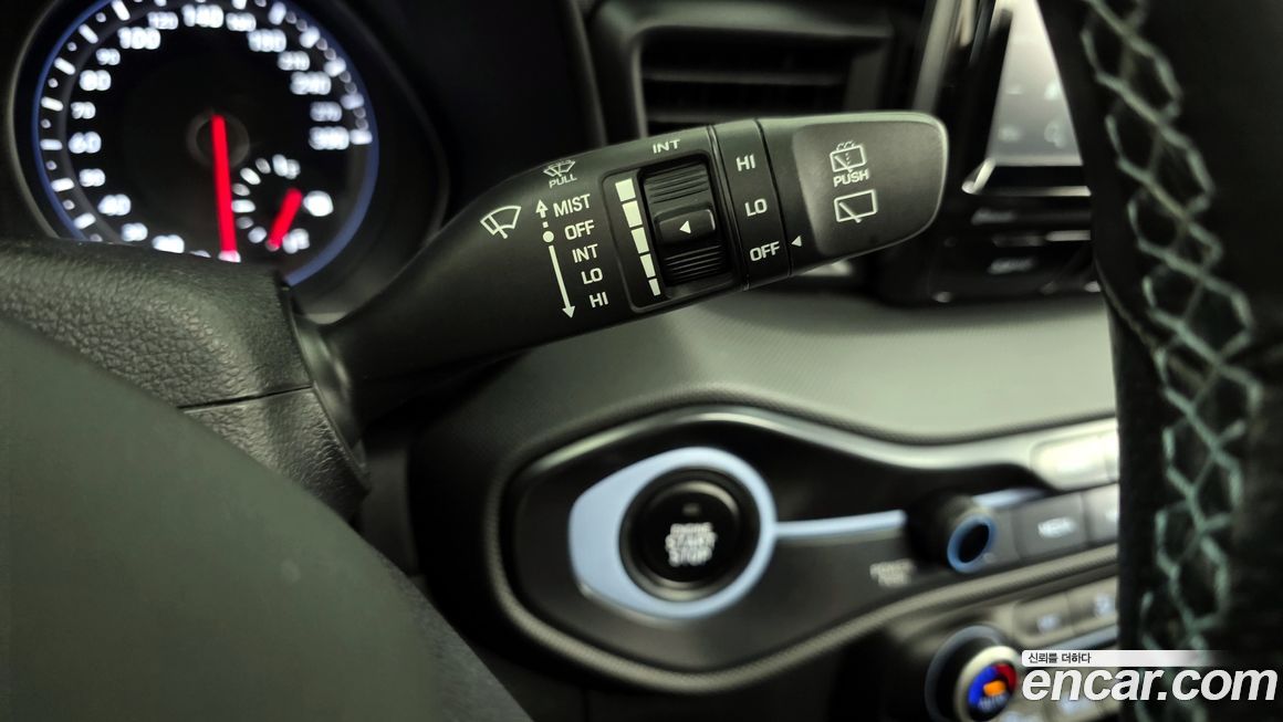 Hyundai Veloster 2019