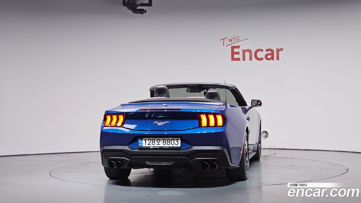Ford Mustang 2024