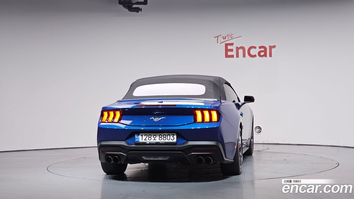 Ford Mustang 2024
