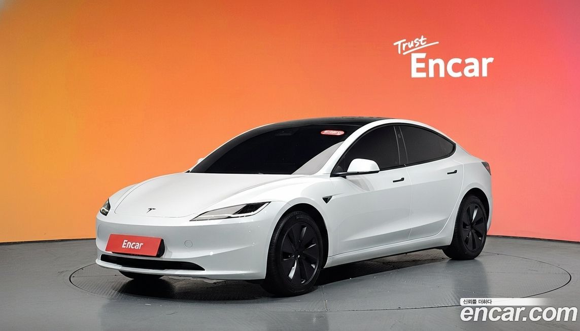 Tesla Model 3 2025