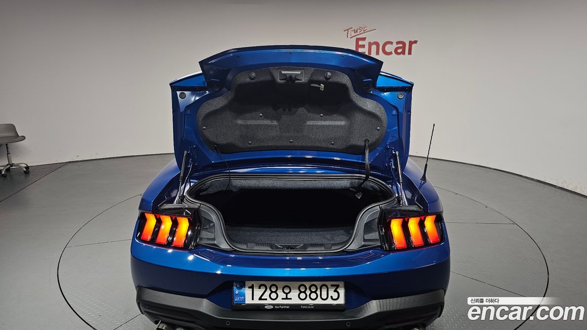 Ford Mustang 2024