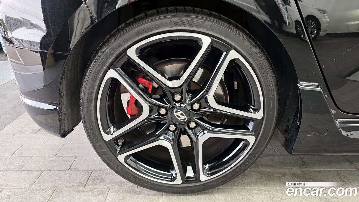 Hyundai Veloster 2019