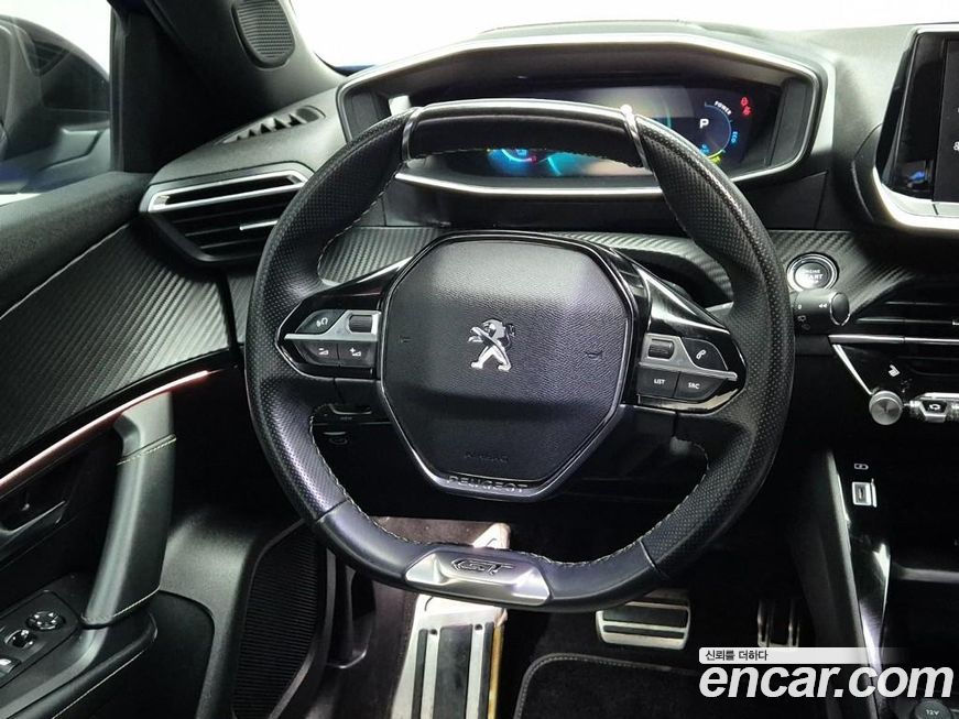 Peugeot 2008 2021