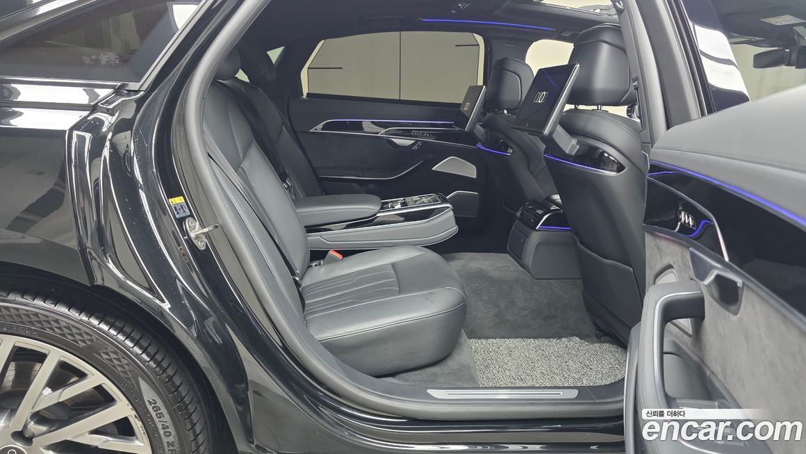 Audi A8 2021