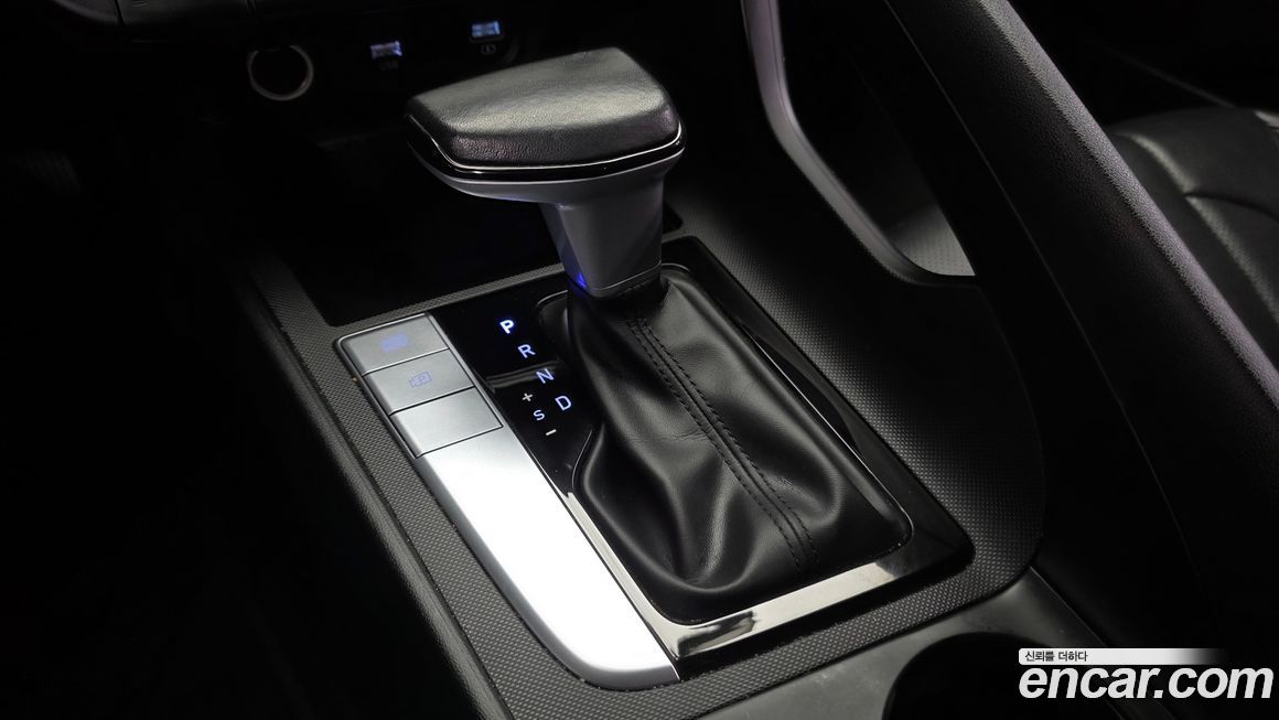 Hyundai AVANTE 2022