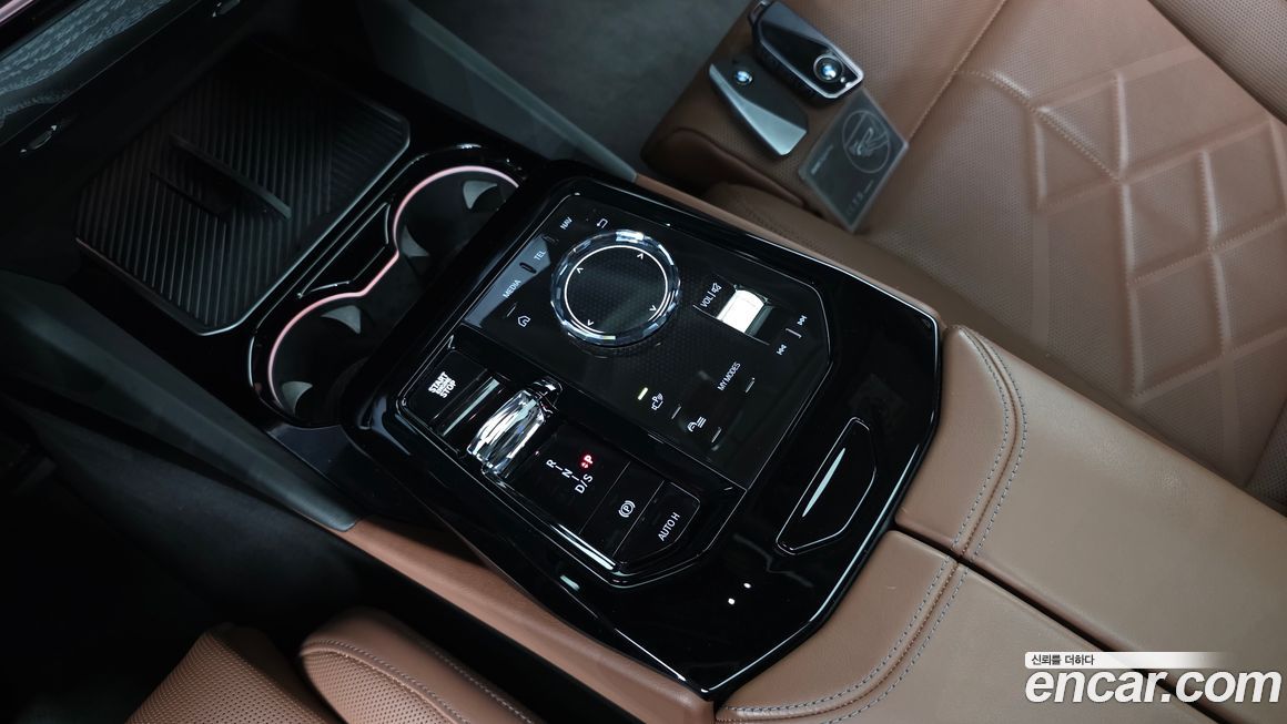 BMW 5-Series 2025