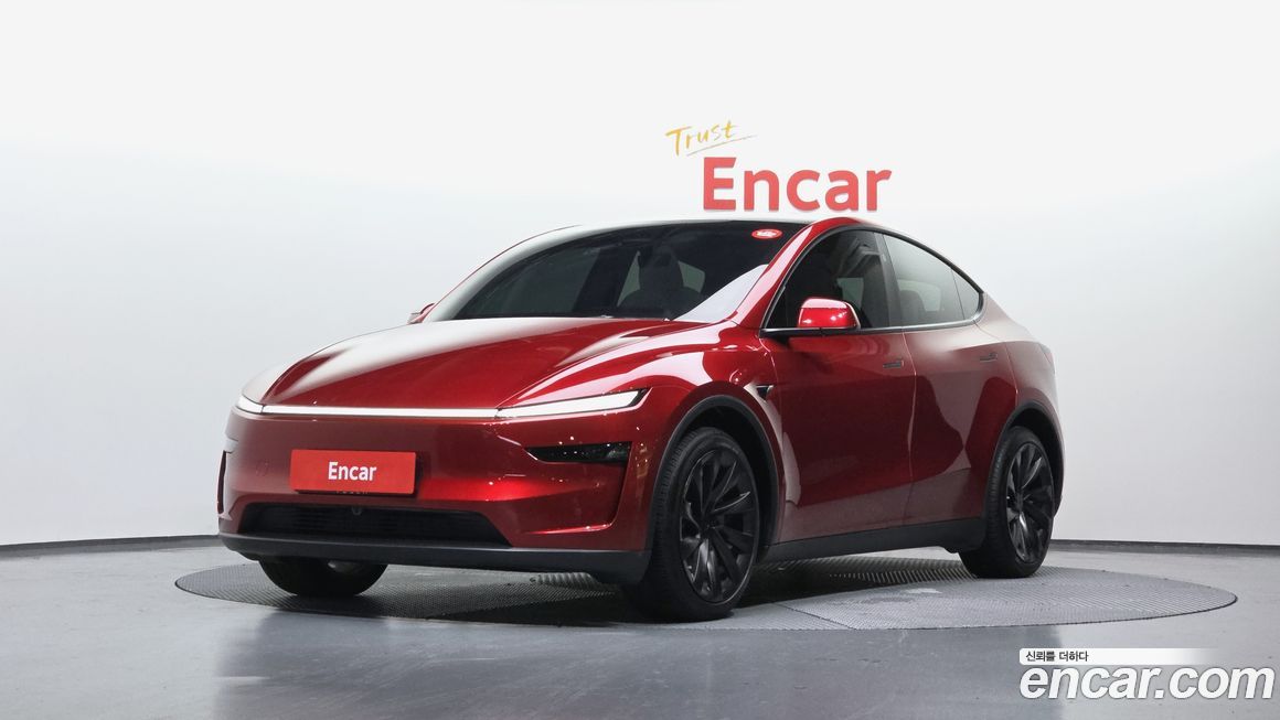 Tesla Model Y 2025
