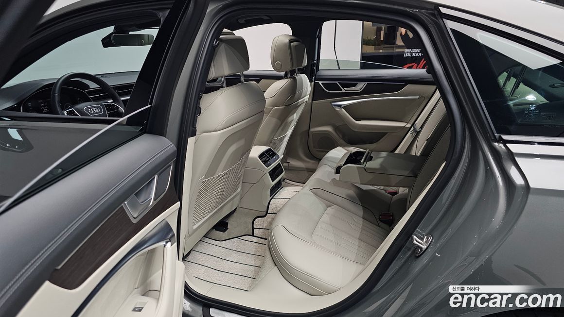 Audi A6 2025