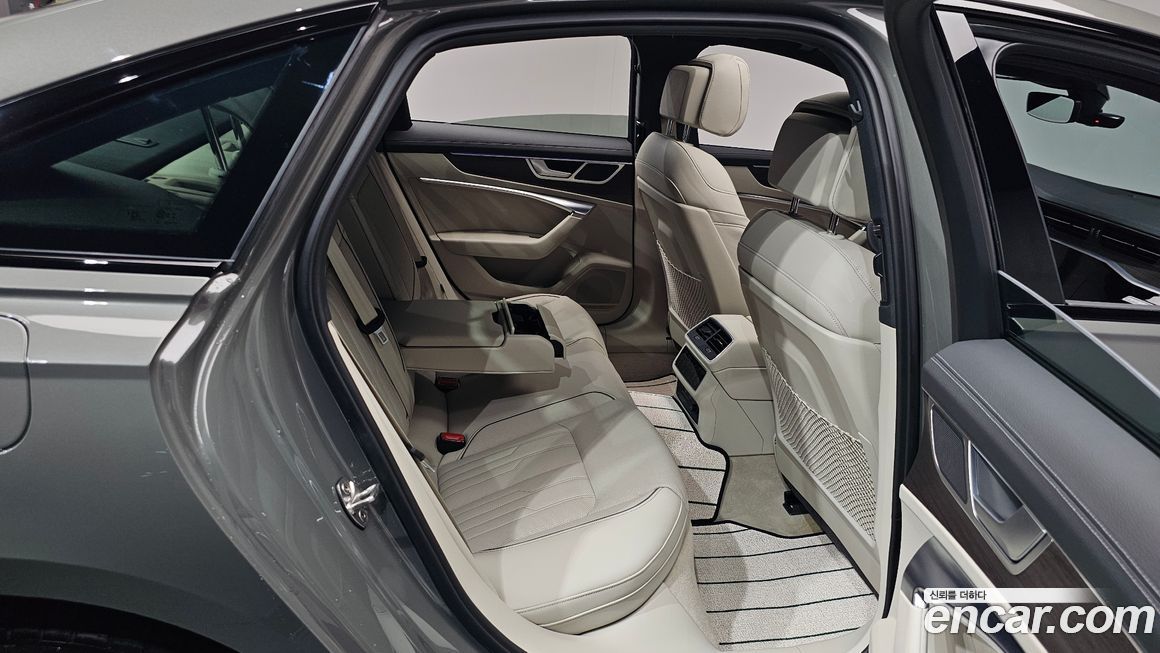 Audi A6 2025