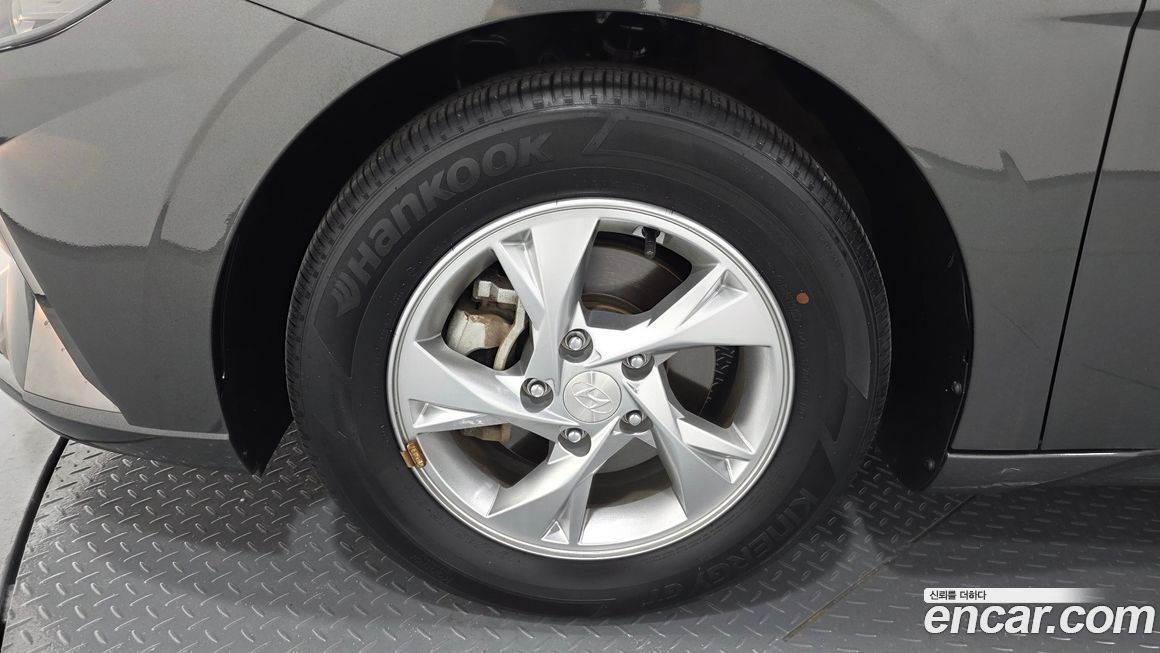Hyundai AVANTE 2022