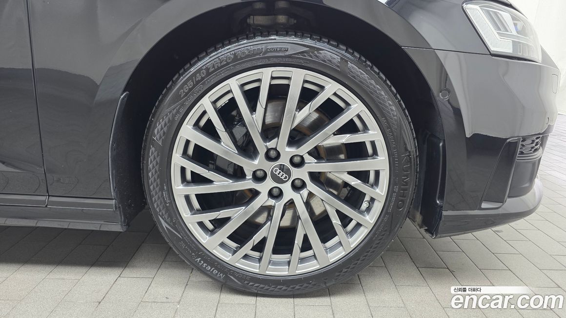 Audi A8 2021