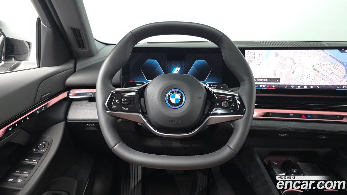 BMW 5-Series 2025