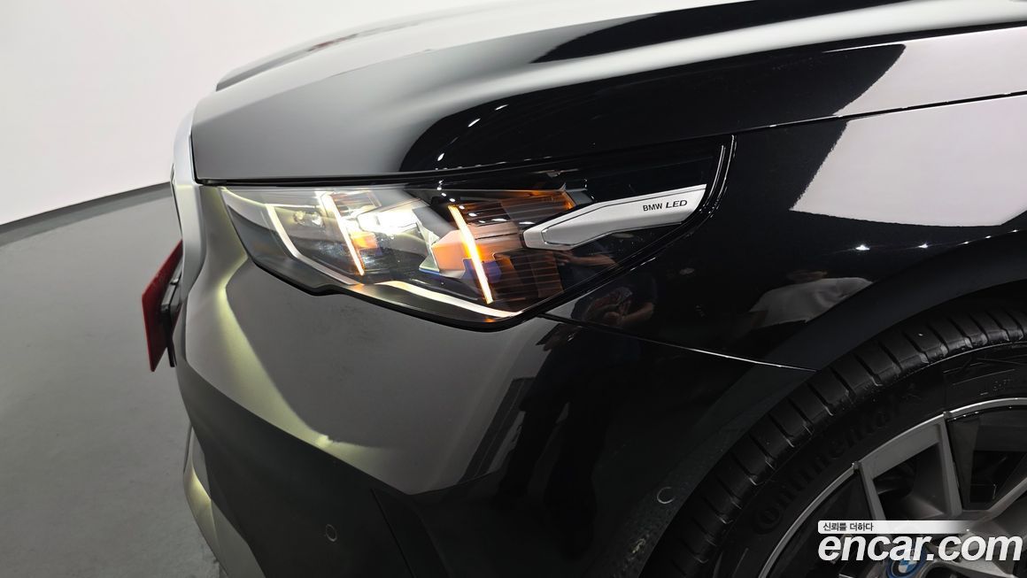 BMW 5-Series 2025