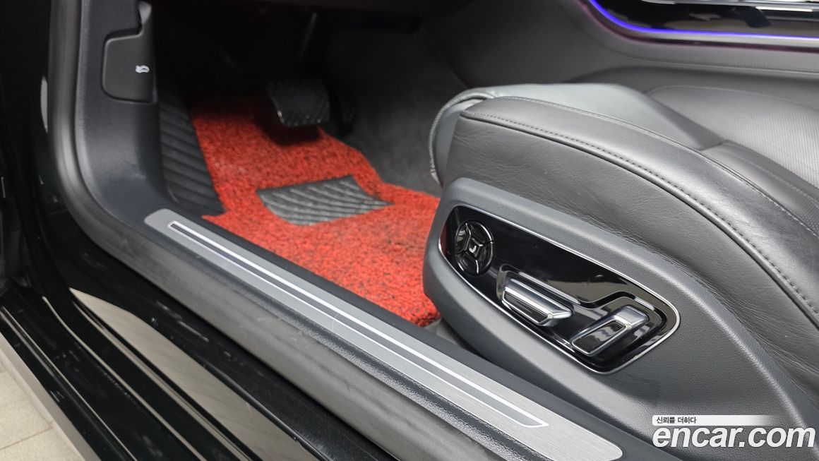 Audi A8 2021